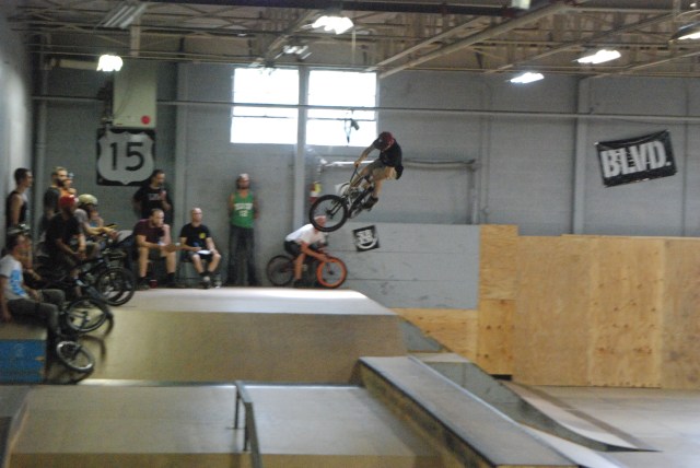 Josh Stair blasts the hip as the judges take notice.