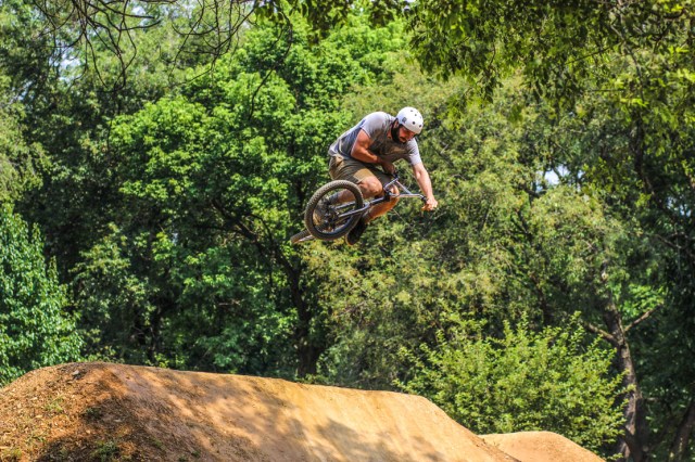 If you think this table by Brad Hawkins is smooth, you should've seen the smooth surface he created over the entire dirt park in preparation for the event. Thanks Brad! (Photo: Troy Zeigler / Elevated Visuals)